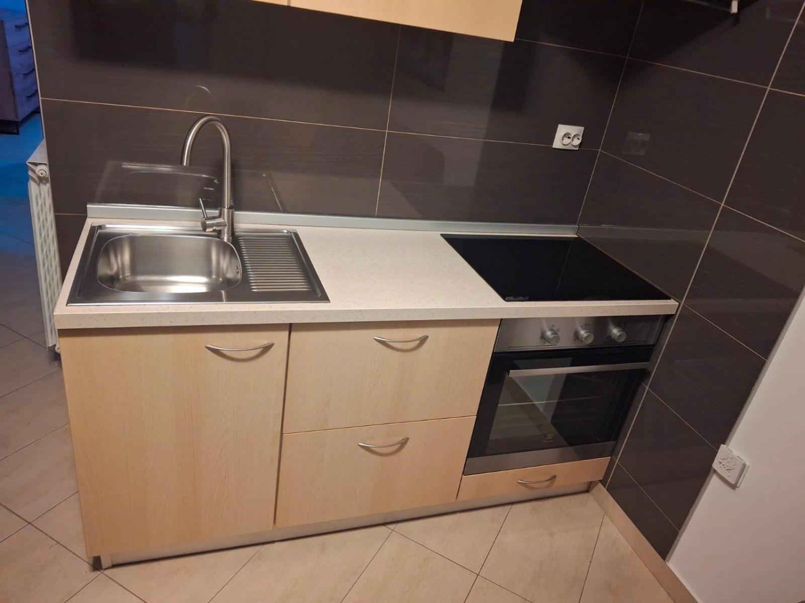 Apartman Voch 赞布雷提亚 外观 照片